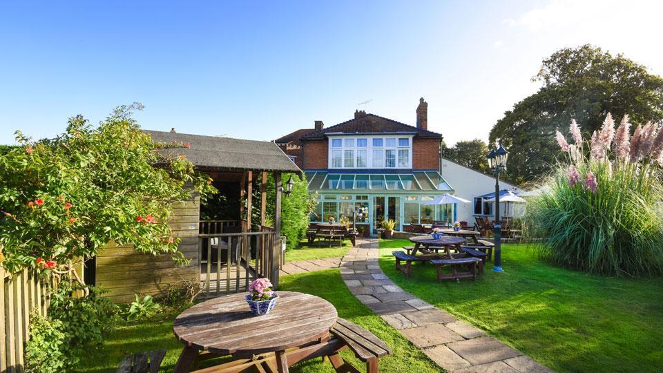 The Lawns Hotel Holt  Extérieur photo